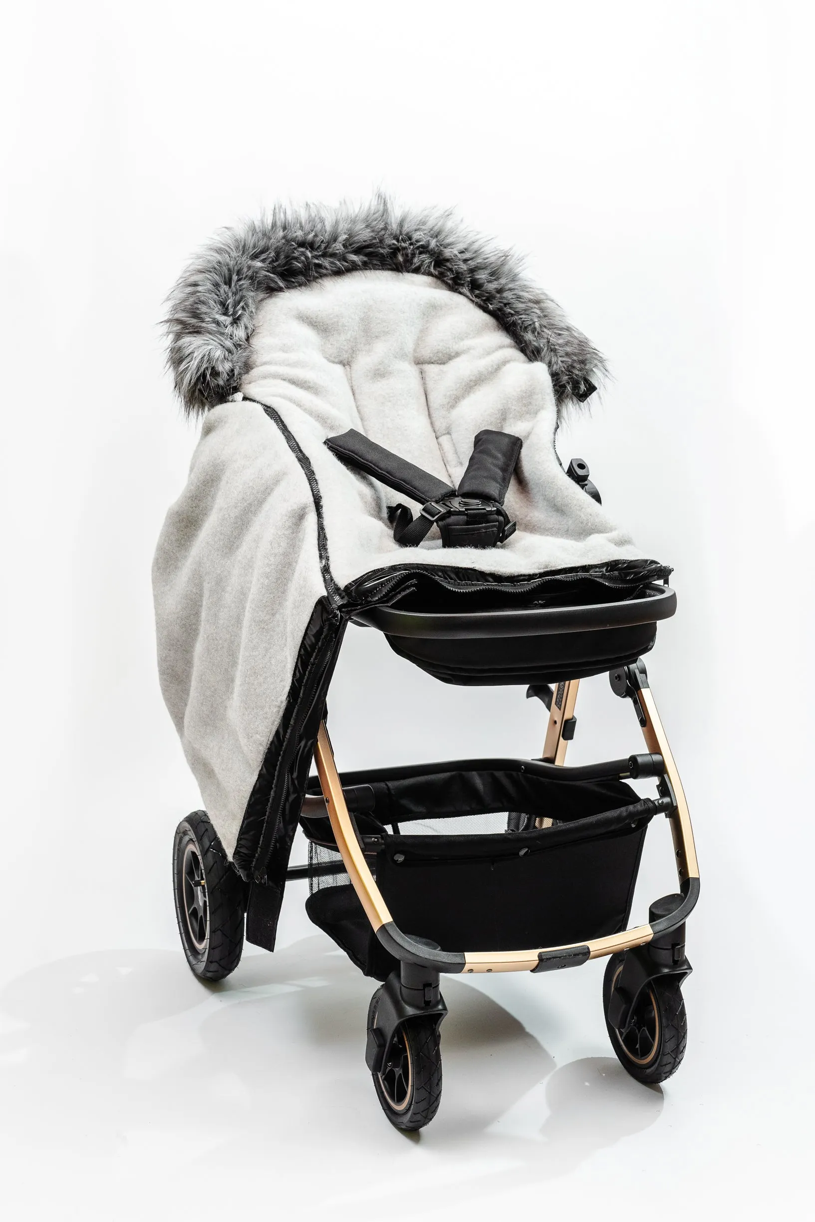 Diamond Black Premium Organic Wool Footmuff in Gray