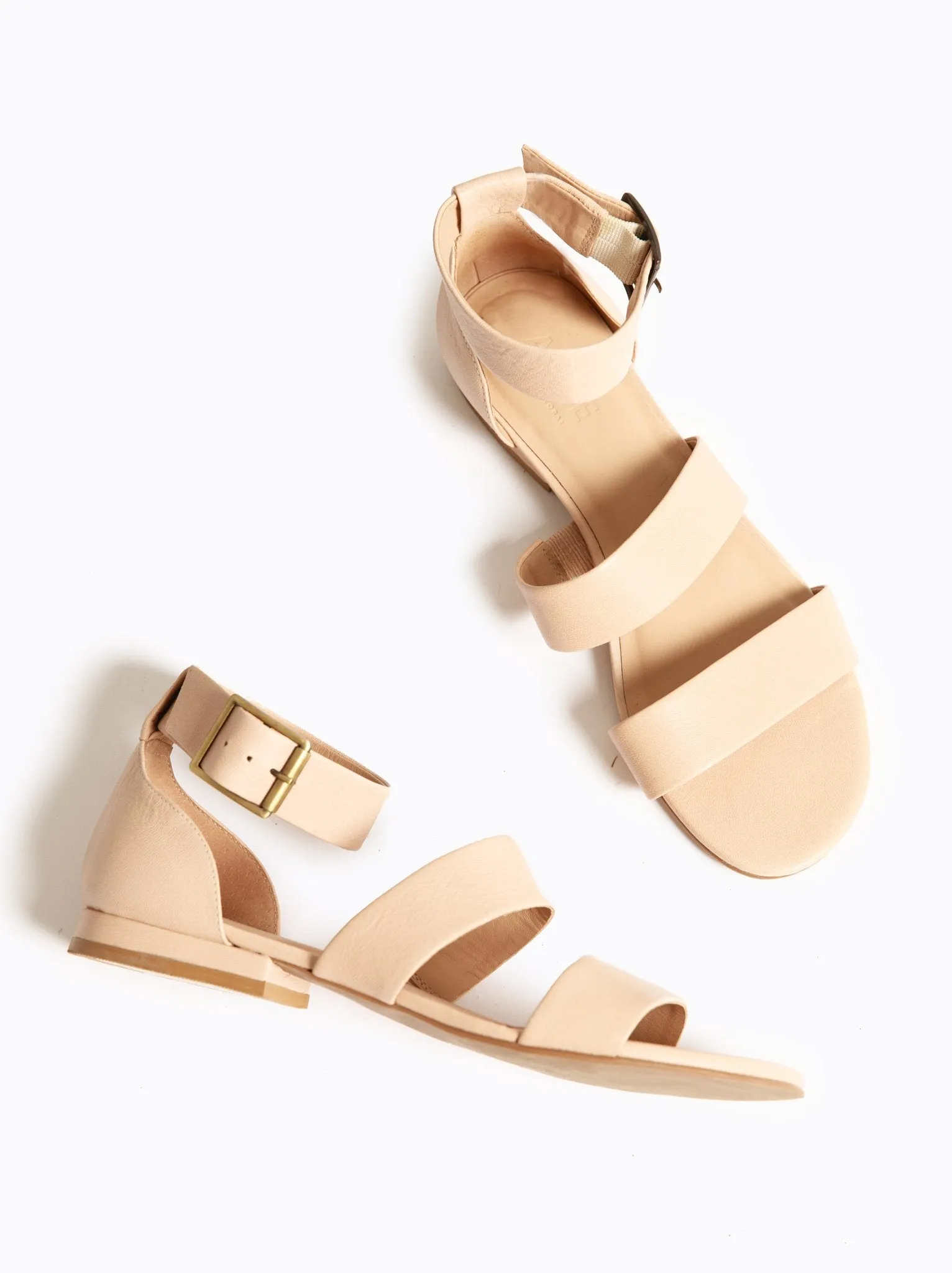 Gisela Sandal