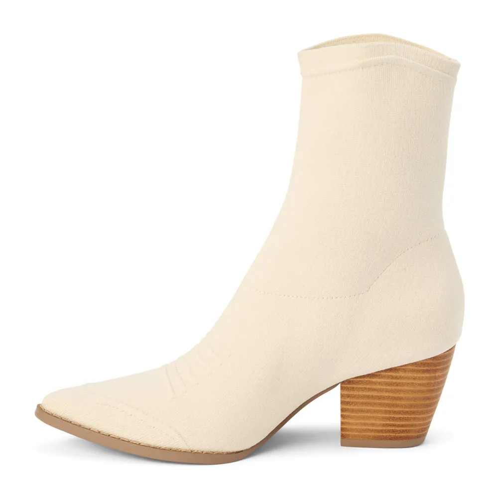 Lynne Pointed Toe Pull On Boots