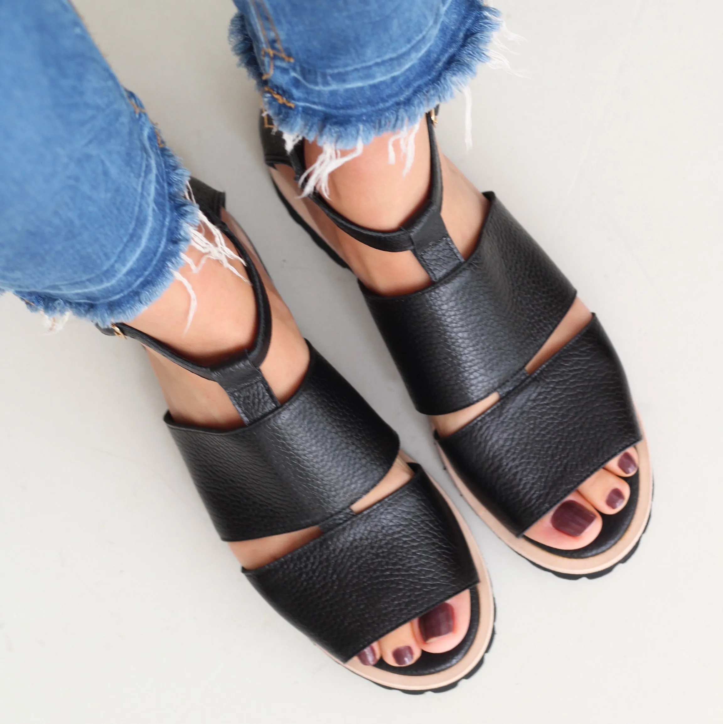 Mafe Black Sandals