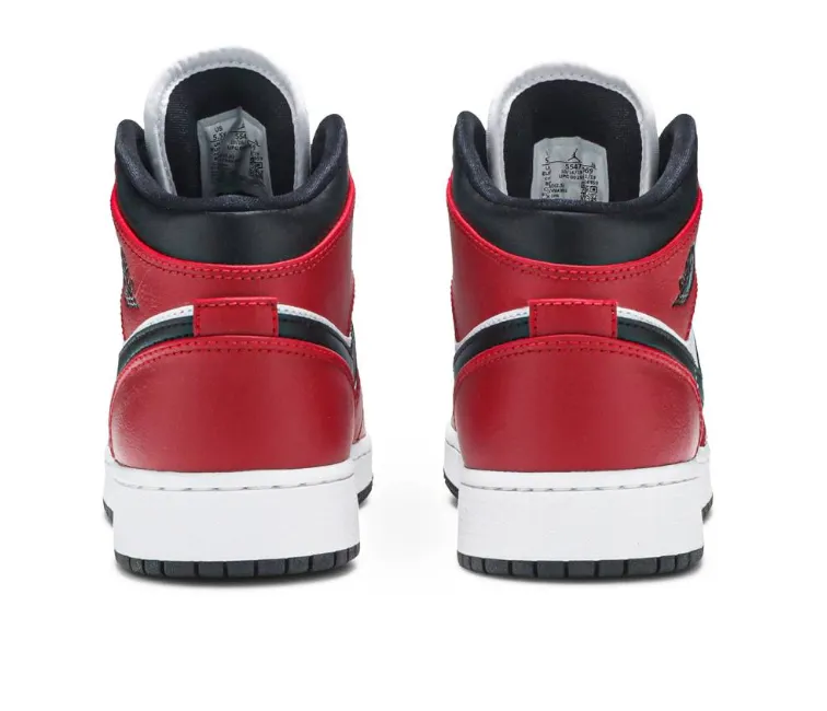 Men's Nike Air Jordan 1 Mid (Chicago Black Toe)