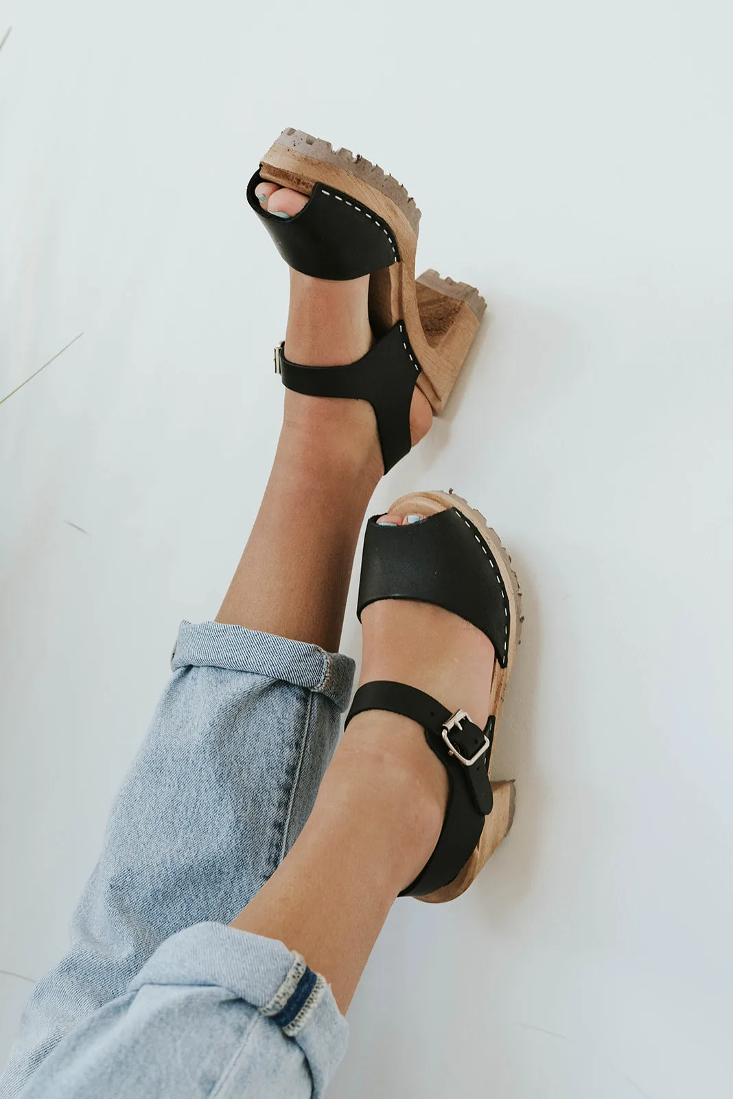 MIA Greta Clog-Black