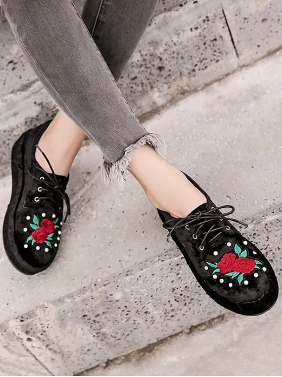 Trendy Faux Pearls Embroidery Velvet Platform Shoes