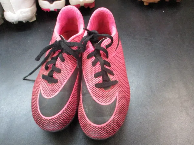 Used Nike Pink Soccer Cleats Size 13 Kids