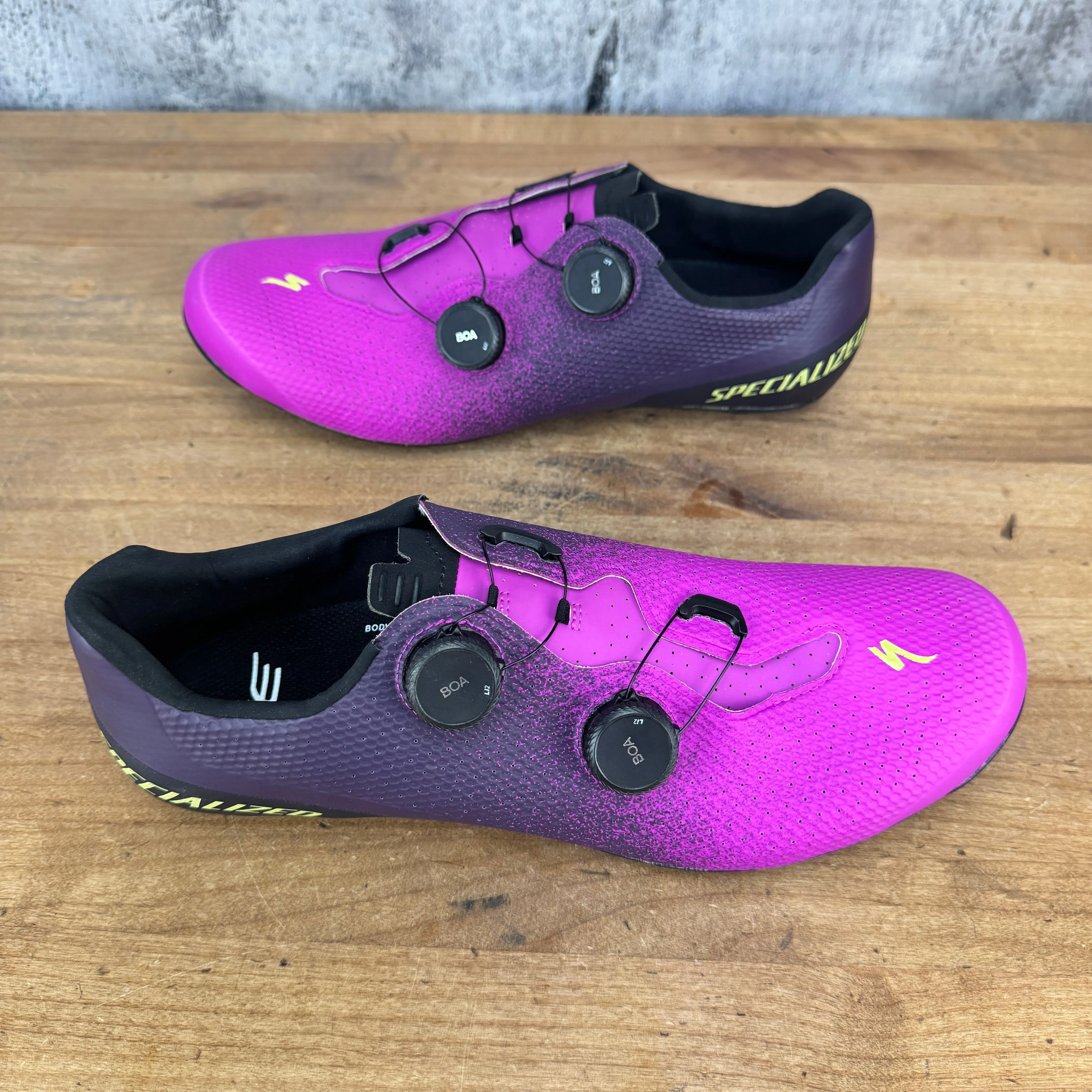 Worn Once! Specialized Torch 3.0 EU 45.5 Purple Orchid/Limestone Cycling Shoes