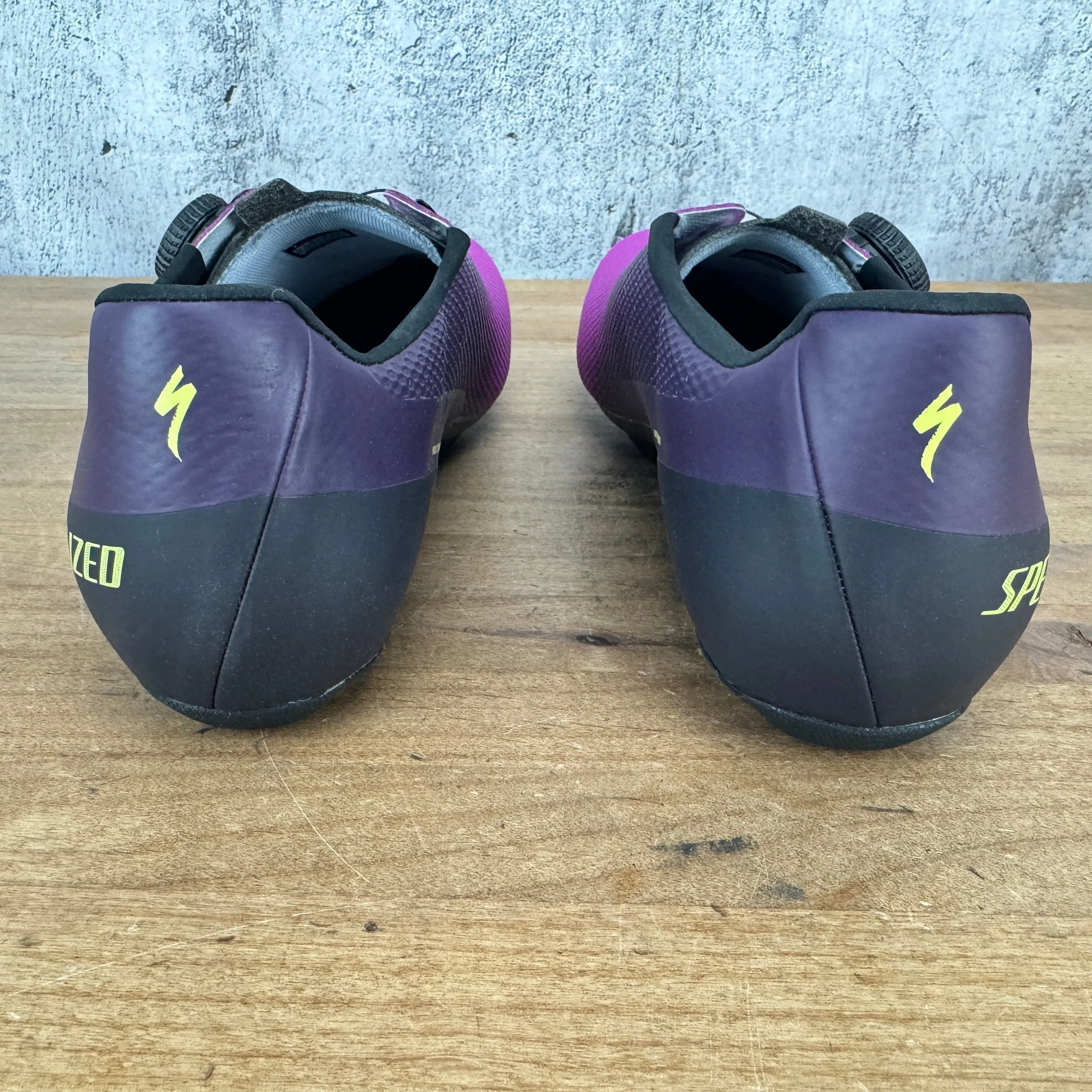 Worn Once! Specialized Torch 3.0 EU 45.5 Purple Orchid/Limestone Cycling Shoes