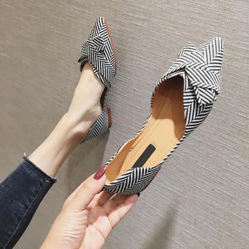 Zigzag Print Pointed Toe Casual Slip-On Boat Shoes